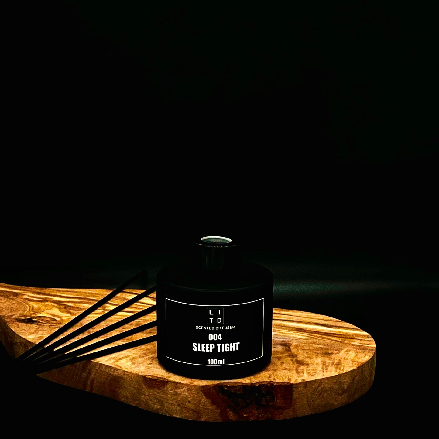 REED DIFFUSER - 004 SLEEP TIGHT