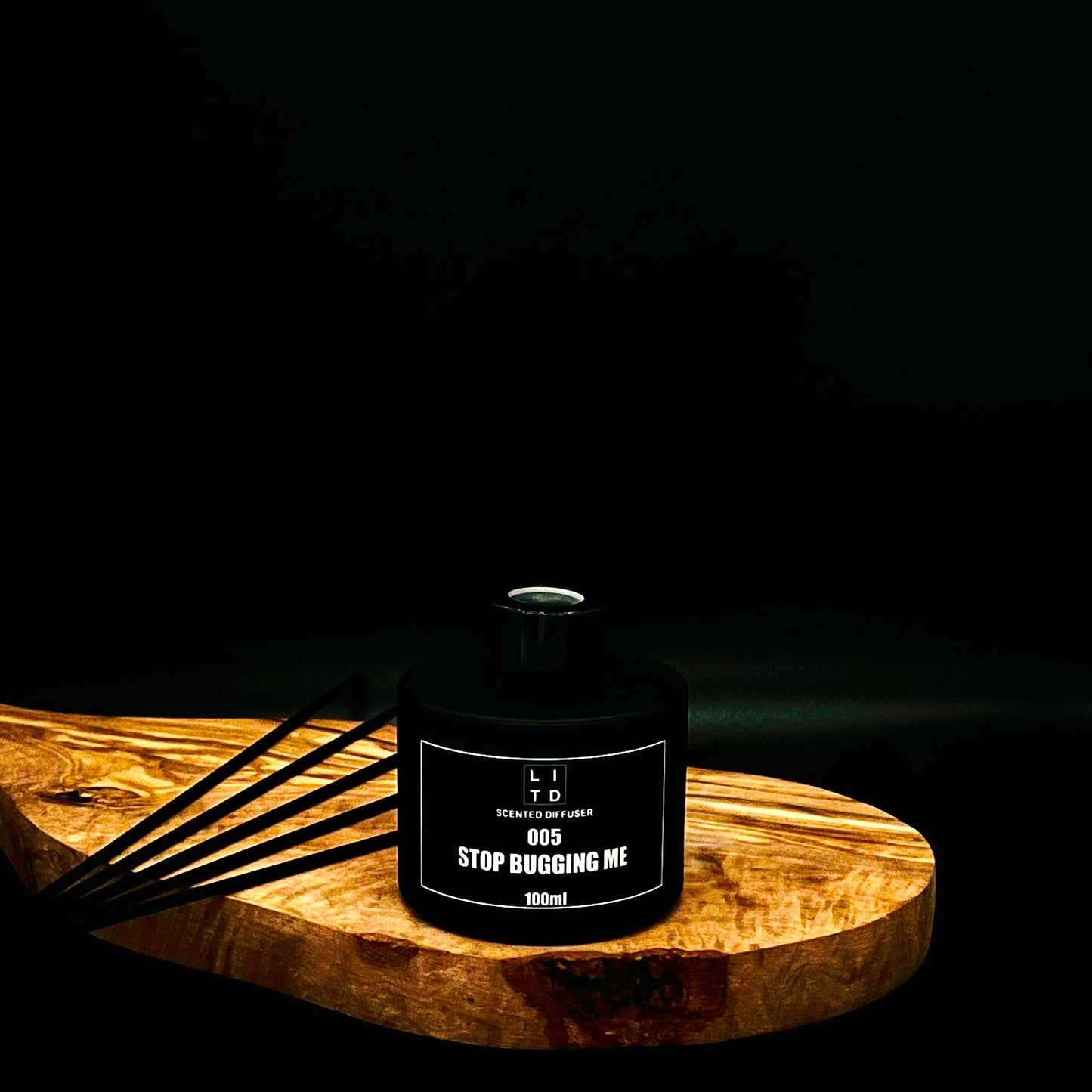 ALCOHOL-FREE REED DIFFUSER - 005 STOP BUGGING ME