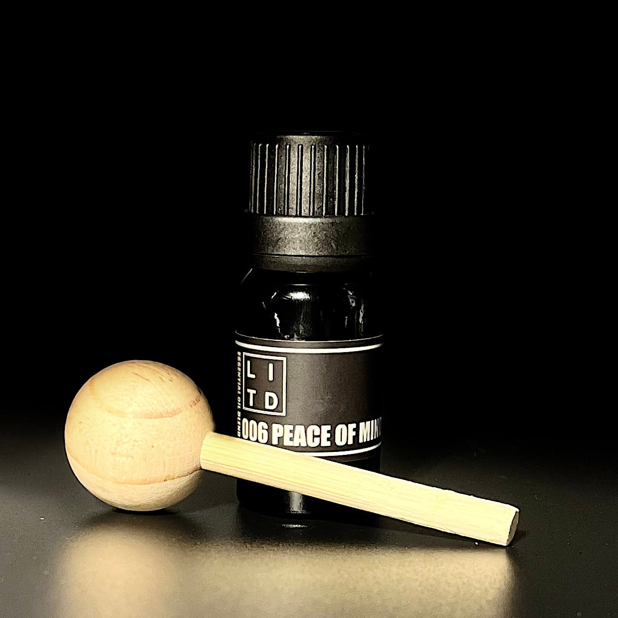 MINI ESSENTIAL OIL DIFFUSER